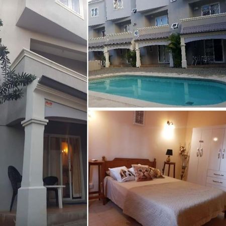 Sunshine Luxurious Villa:4 Mins Walk From Beach Flic en Flac Exterior photo