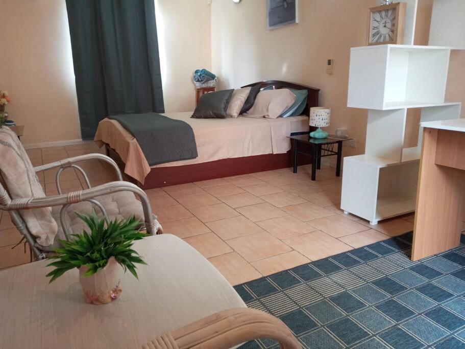 Sunshine Luxurious Villa:4 Mins Walk From Beach Flic en Flac Exterior photo