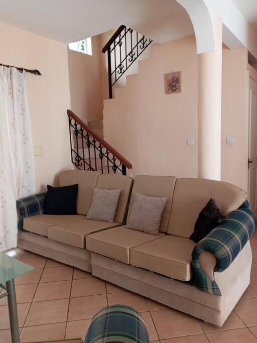 Sunshine Luxurious Villa:4 Mins Walk From Beach Flic en Flac Exterior photo