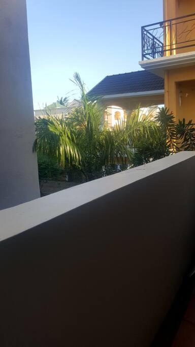 Sunshine Luxurious Villa:4 Mins Walk From Beach Flic en Flac Exterior photo